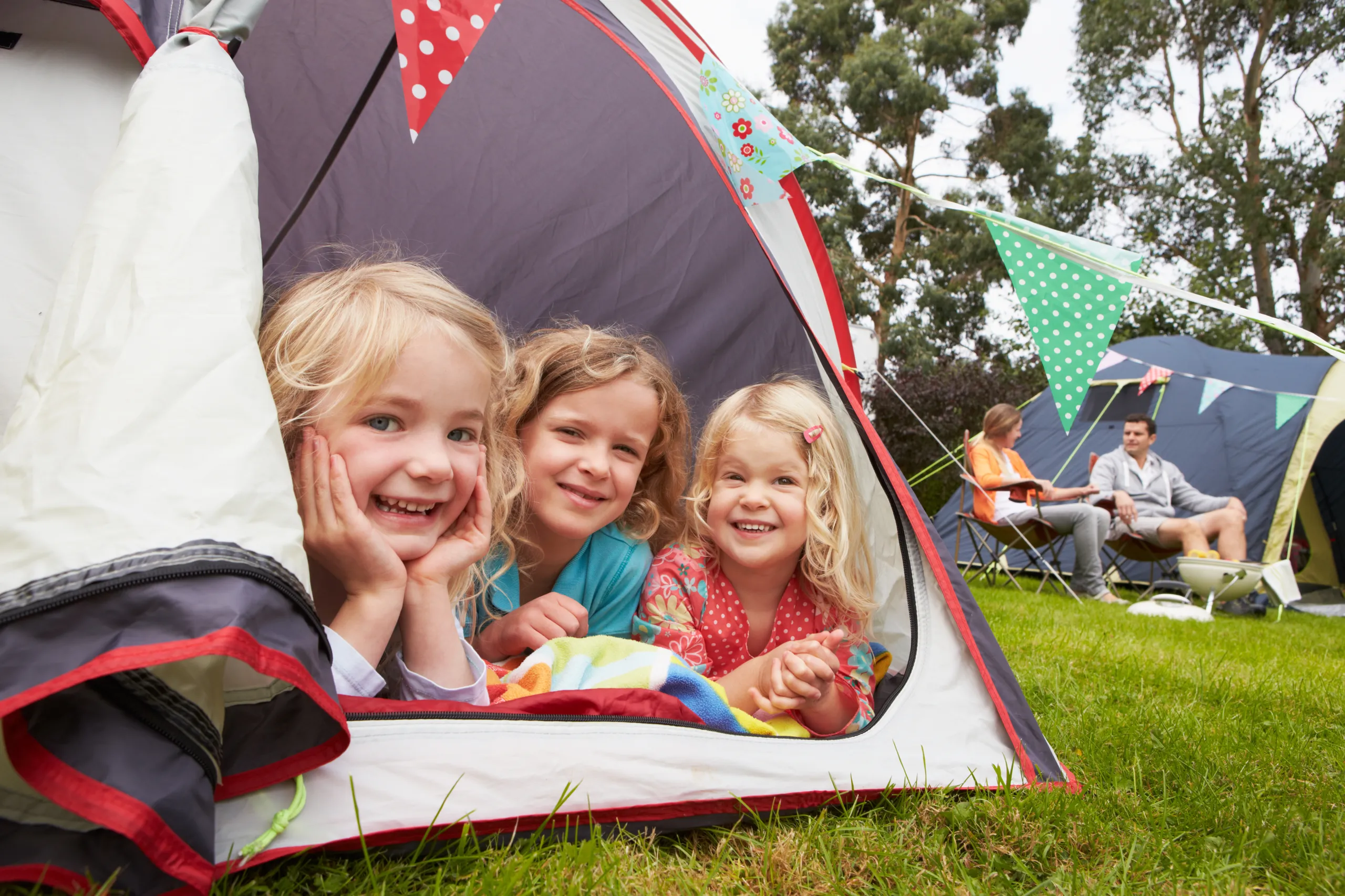Camping with kids: games, tips and keeping the family happy